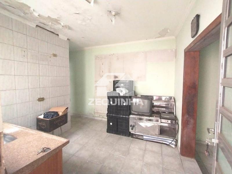 Casa à venda com 2 quartos, 136m² - Foto 17