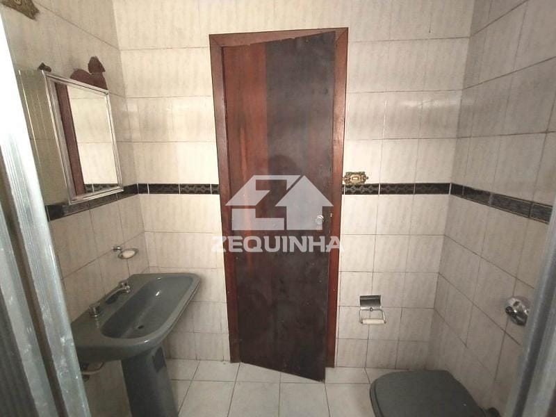 Casa à venda com 2 quartos, 136m² - Foto 14