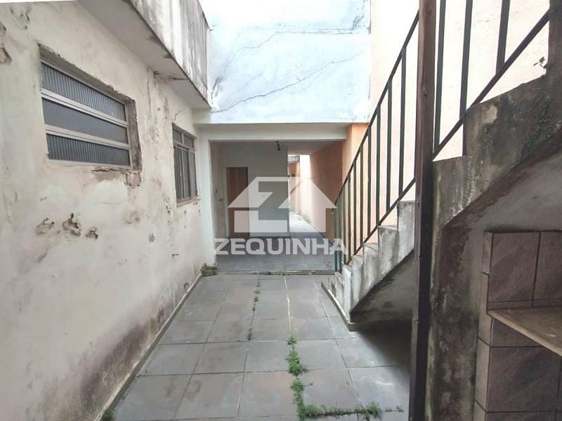 Casa à venda com 2 quartos, 136m² - Foto 8