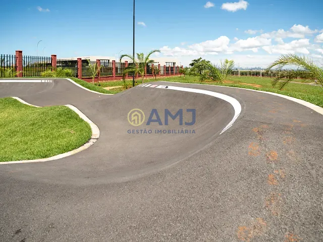 Terreno com 250m², à venda, no bairro Estância Vargem Bonita em Senador Canedo