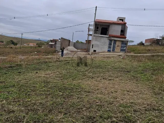 Terreno com 160m², à venda, no bairro Pedrinha em Guaratinguetá
