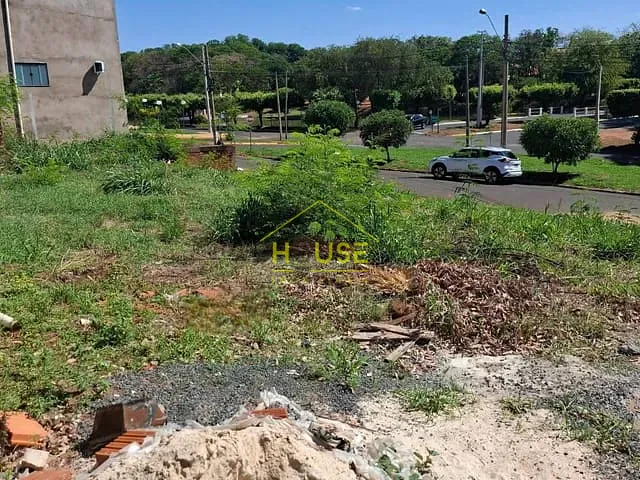 Terreno com 230m², à venda, no bairro Jardim Montebelo em Valentim Gentil