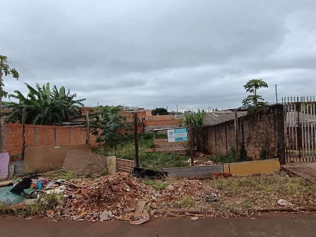 Terreno com 250m², à venda, no bairro Jardim vitória em Cambé