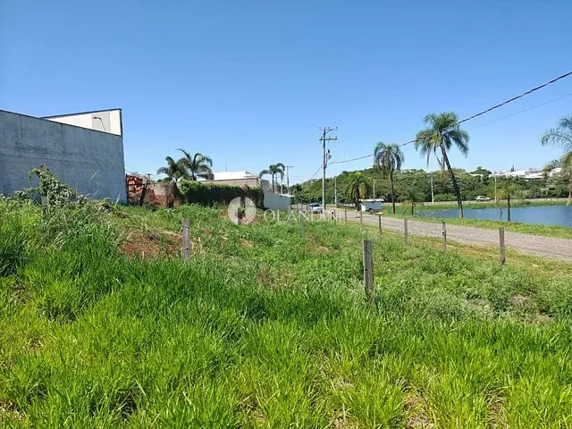 Terreno com 337m², à venda, no bairro Parque Industrial Itamaraty em Artur Nogueira
