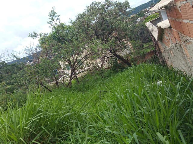 Terreno com 265m², à venda, no bairro Pérola Negra em Santa Luzia