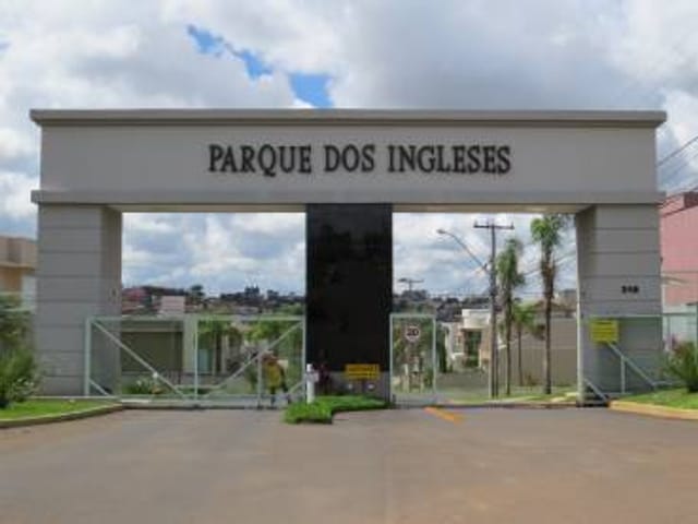 Terreno à venda, no bairro Jardim Carvalho em Ponta Grossa