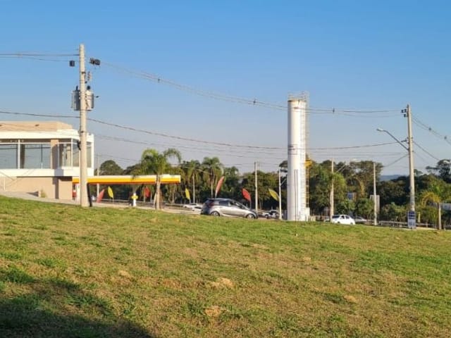 Terreno com 711m², à venda, no bairro Granja Viana em Cotia