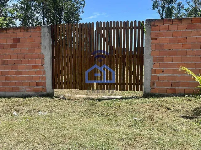 Terreno com 305m², à venda, no bairro Balneário Recanto do Sol em Caraguatatuba