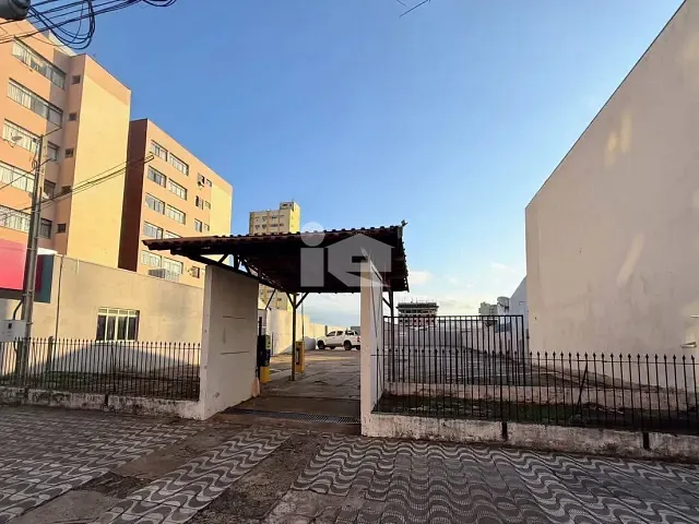 Terreno com 600m², à venda, no bairro Centro em Rolândia