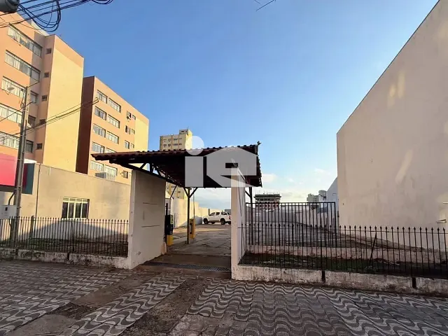 Terreno com 600m², à venda, no bairro Centro em Rolândia