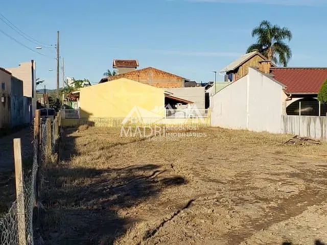 Terreno com 427m², à venda, no bairro Praia de Fora em Palhoça