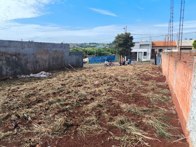 Terreno com 250m², à venda, no bairro Jardim Europa em Cambé