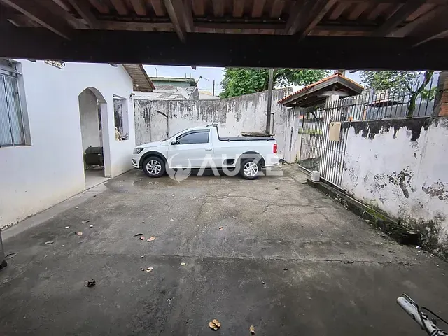 Terreno com 440m² 4 quartos e 2 banheiros, à venda, no bairro Pinheirinho em Curitiba