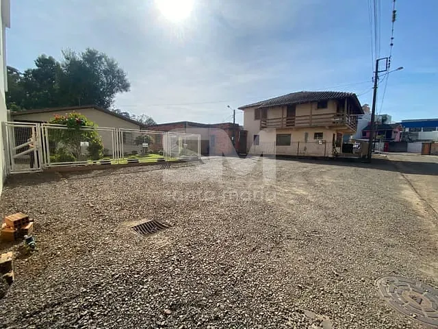 Terreno com 459m², à venda, no bairro Centro em Chapecó
