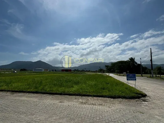 Terreno com 646m², à venda, no bairro Sertão Santa Luzia em Porto Belo