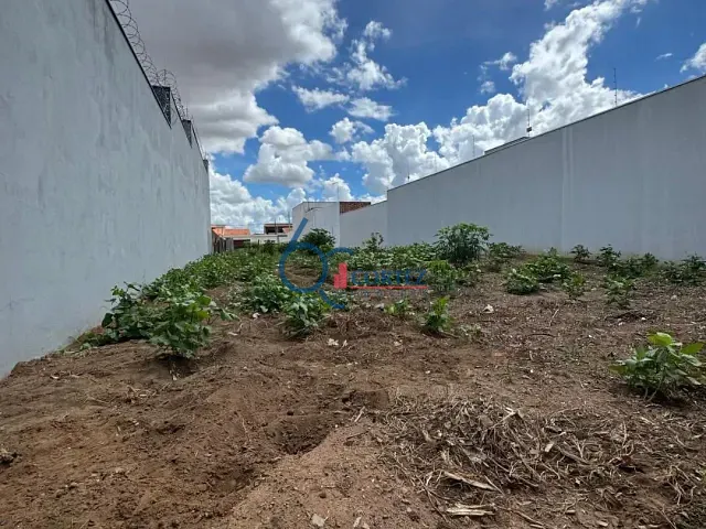 Terreno com 300m², à venda, no bairro Jardim Floridiana em Rio Claro