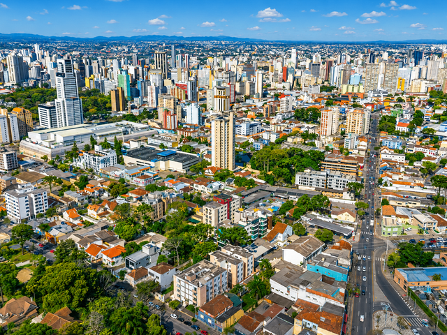 Terreno com 924m², à venda, no bairro Centro Cívico em Curitiba