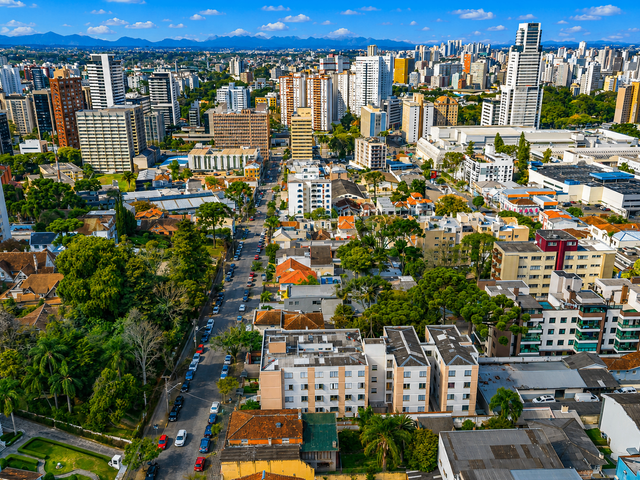 Terreno com 924m², à venda, no bairro Centro Cívico em Curitiba