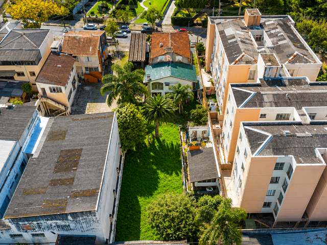 Terreno com 924m², à venda, no bairro Centro Cívico em Curitiba