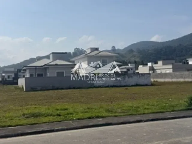 Terreno com 360m², à venda, no bairro Canto da Amizade em Santo Amaro da Imperatriz
