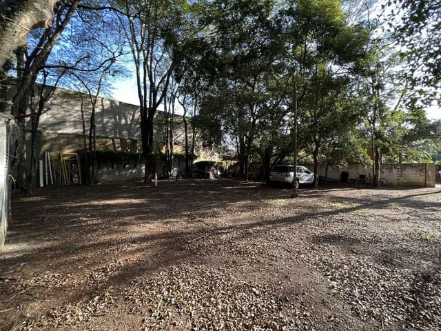Terreno com 1436m², à venda, no bairro Granja Viana em Cotia