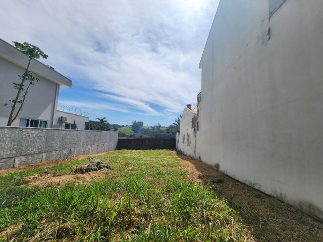 Terreno com 360m², à venda, no bairro Vila Omízollo em Louveira