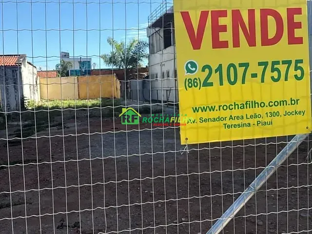 Terreno 1 quarto e 1 banheiro, à venda, no bairro Centro em Teresina