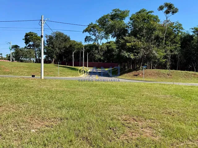 Terreno com 391m², à venda, no bairro Jardins Amsterdã em Goiânia