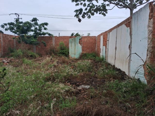 Terreno com 300m², à venda, no bairro Travessão em Campos dos Goytacazes