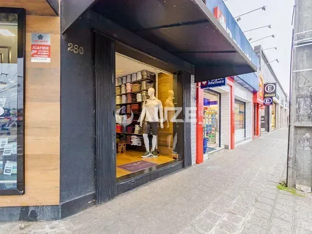 Terreno com 750m², à venda, no bairro Bacacheri em Curitiba