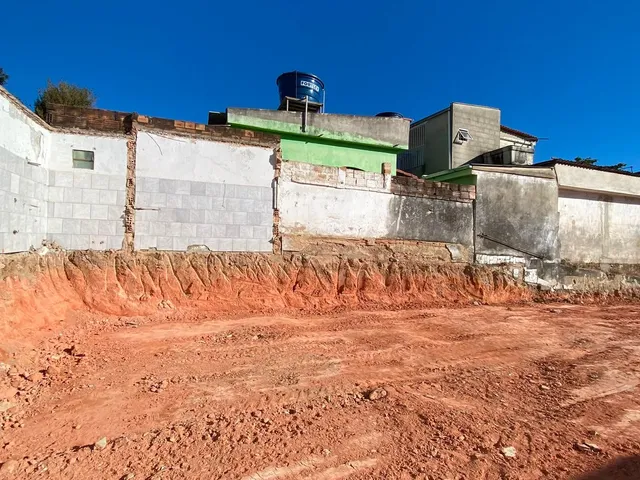 Terreno com 332m², à venda, no bairro Jardim Alvorada em Belo Horizonte