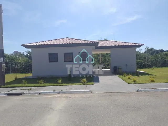 Terreno com 250m², à venda, no bairro Terras de Benvira em Tremembé