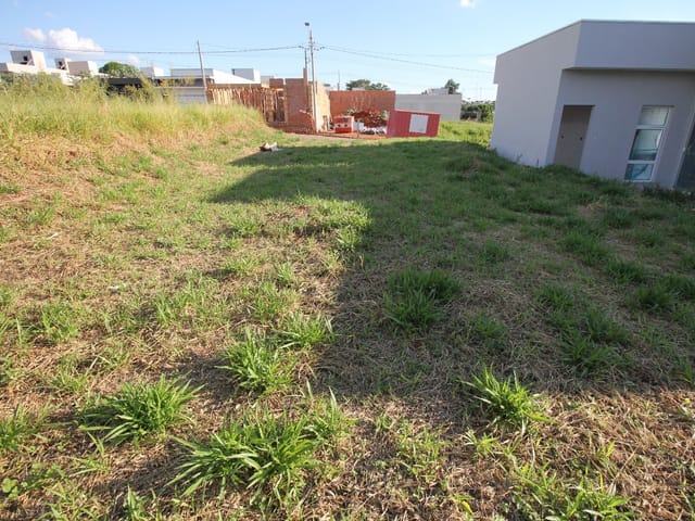 Terreno com 180m², à venda, no bairro Colinas do Alegre em São João da Boa Vista