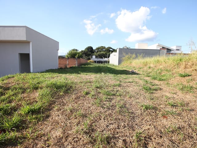 Terreno com 180m², à venda, no bairro Colinas do Alegre em São João da Boa Vista