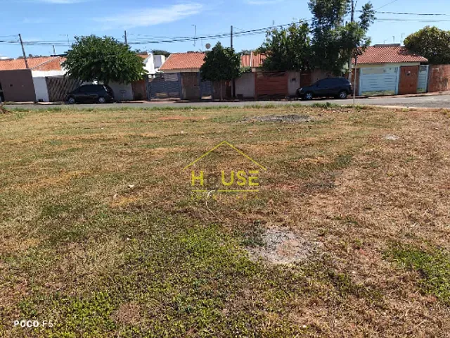 Terreno com 204m², à venda, no bairro Residencial Silvestre em Parisi