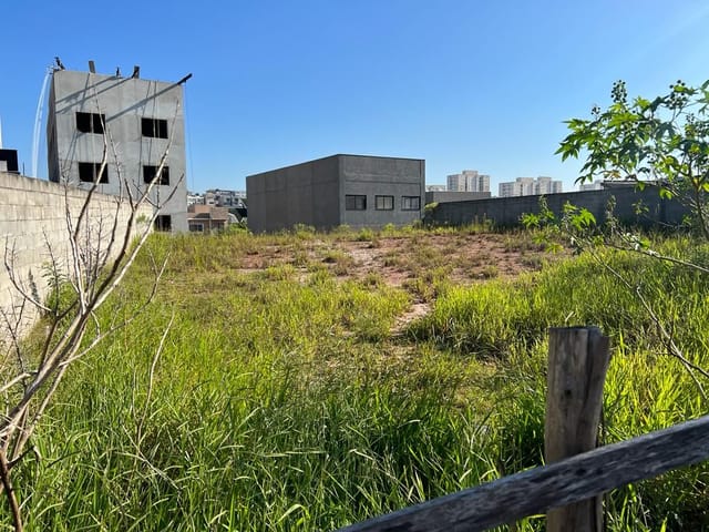 Terreno com 750m², à venda, no bairro Portais (Polvilho) em Cajamar
