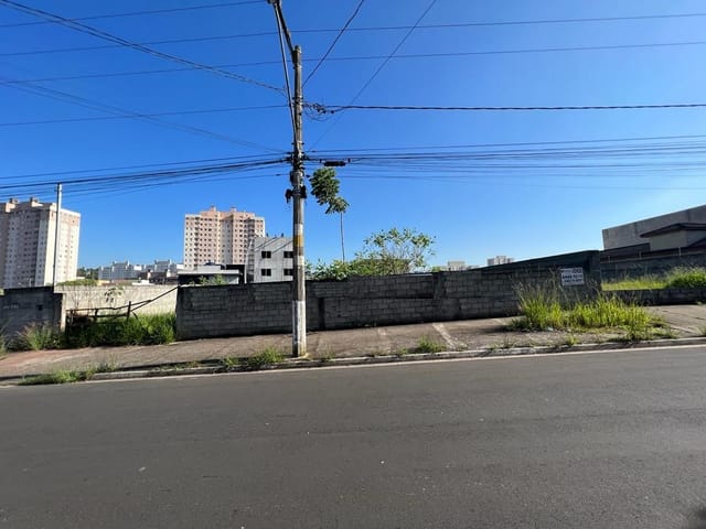 Terreno com 750m², à venda, no bairro Portais (Polvilho) em Cajamar