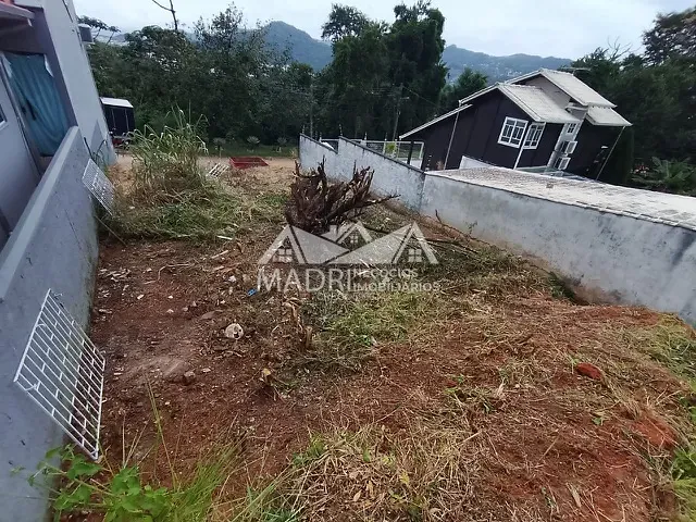 Terreno com 200m², à venda, no bairro São Sebastião em Palhoça