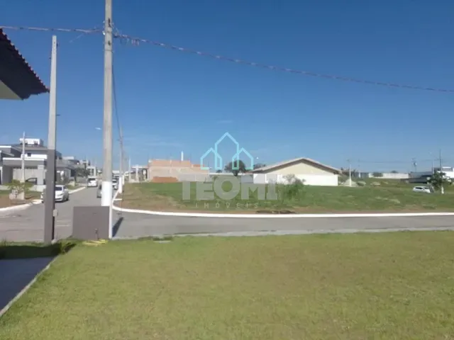 Terreno com 250m², à venda, no bairro Terras de Benvira em Tremembé