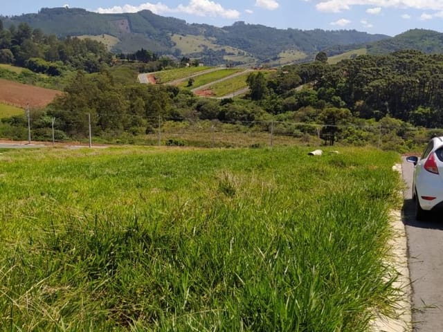 Terreno com 215m², à venda, no bairro Mirante Do Matão em Extrema