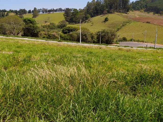 Terreno com 215m², à venda, no bairro Mirante Do Matão em Extrema