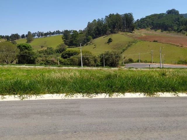 Terreno com 215m², à venda, no bairro Mirante Do Matão em Extrema
