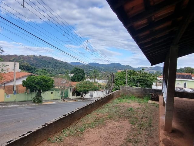 Terreno com 2700m², à venda, no bairro Jardim Mantiqueira em Águas da Prata