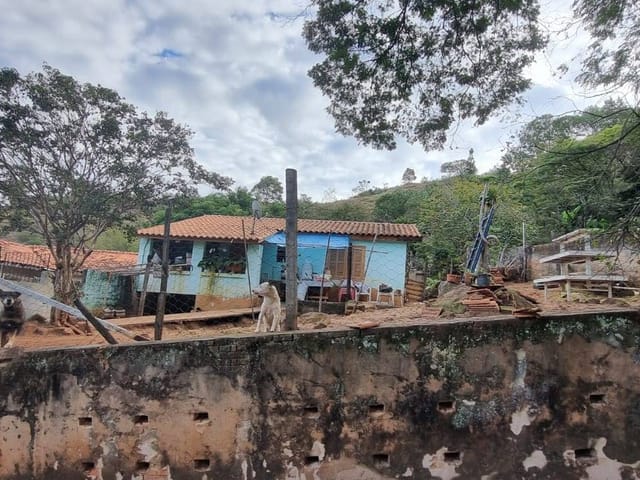 Terreno com 2700m², à venda, no bairro Jardim Mantiqueira em Águas da Prata