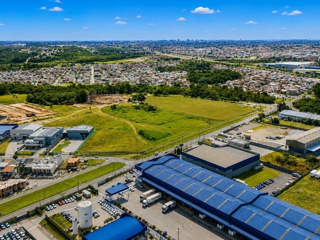 Terreno com 15000m², à venda, no bairro Cidade Industrial em Curitiba