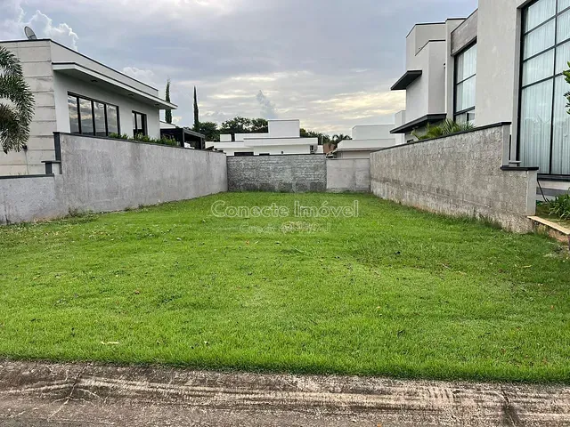 Terreno com 361m², à venda, no bairro Condomínio Flor D'Aldeia em Holambra