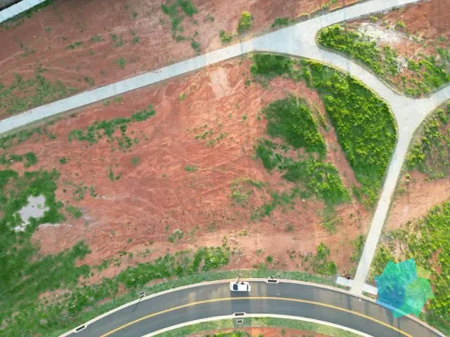 Terreno com 683m², à venda, no bairro Parque das Bandeiras em Indaiatuba