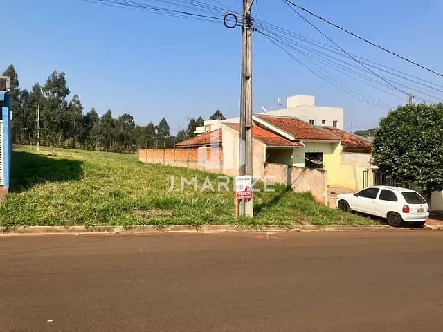 Terreno com 330m², à venda, no bairro Loteamento Monte Belo em Apucarana