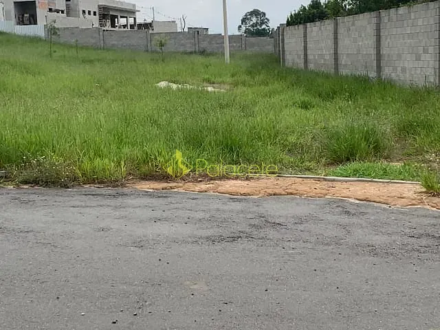 Terreno com 233m², à venda, no bairro Bosque da Imperatriz em Pindamonhangaba