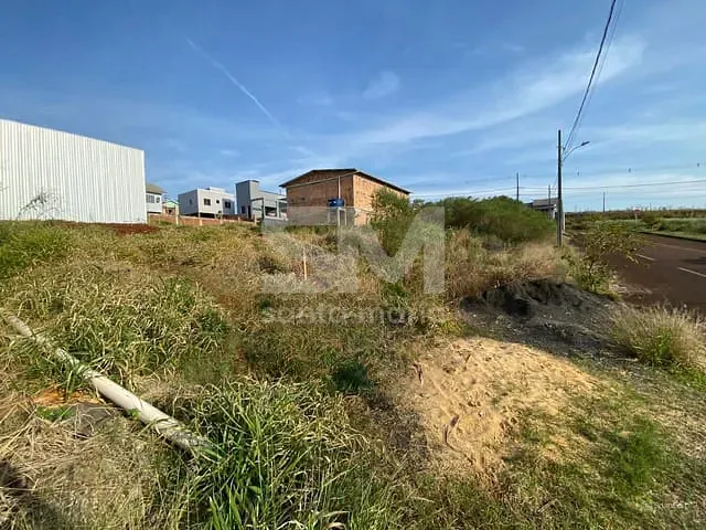 Terreno com 360m², à venda, no bairro Araras em Chapecó